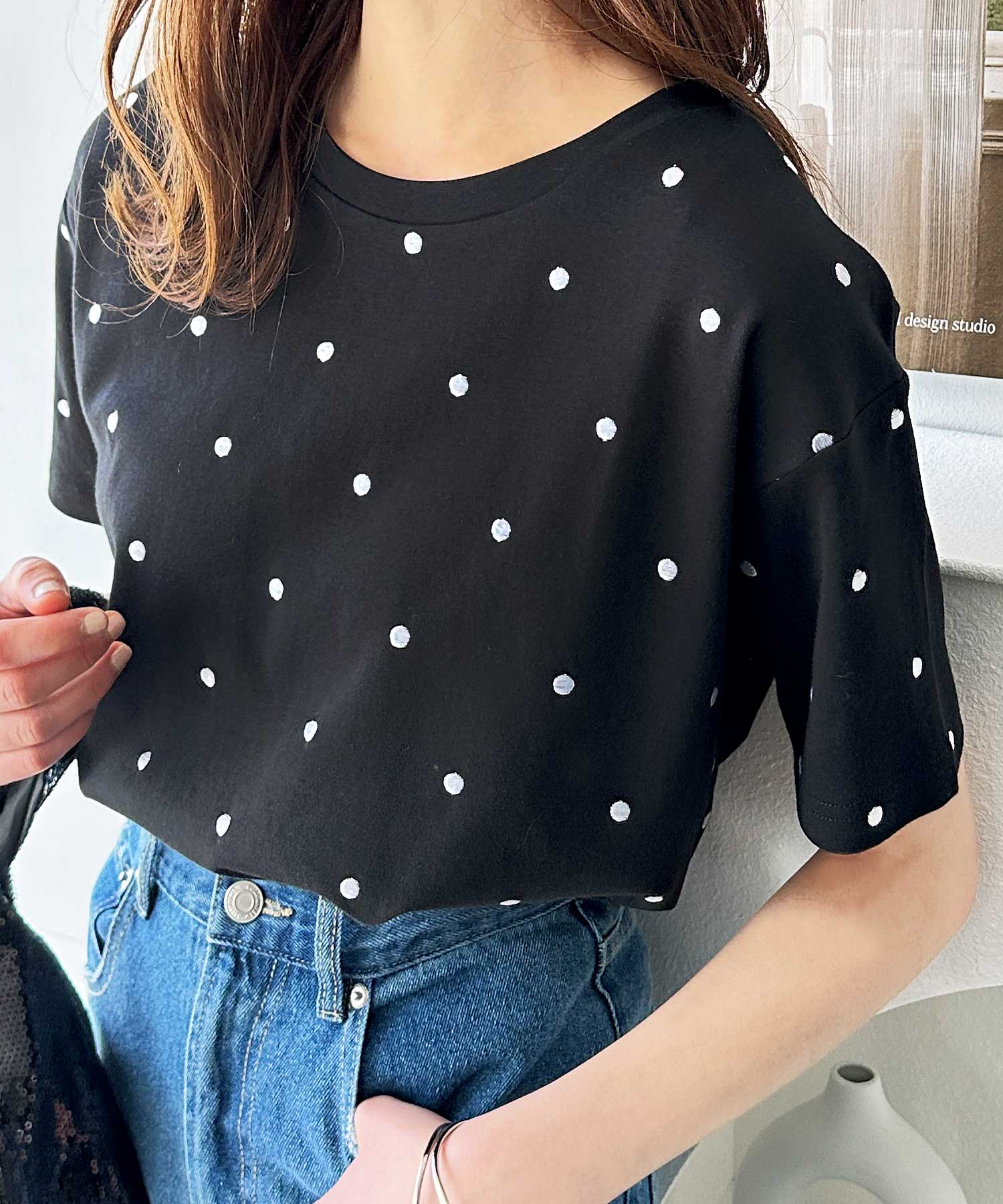 綿100％ドット刺繍シルケットTシャツ | ファッション通販サイト NUGU
