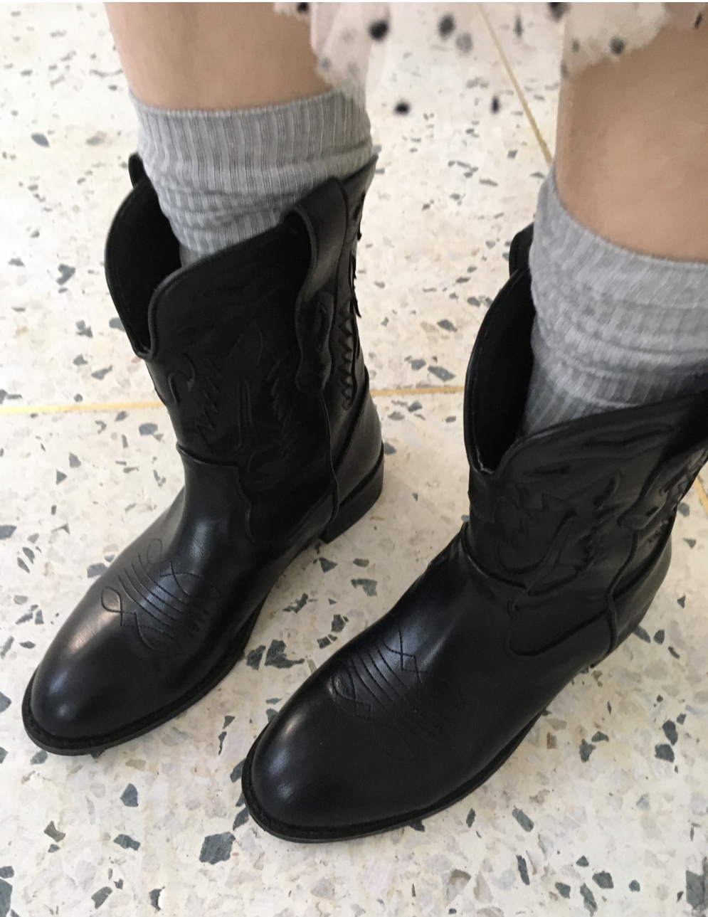 ウェスタンミドルブーツ