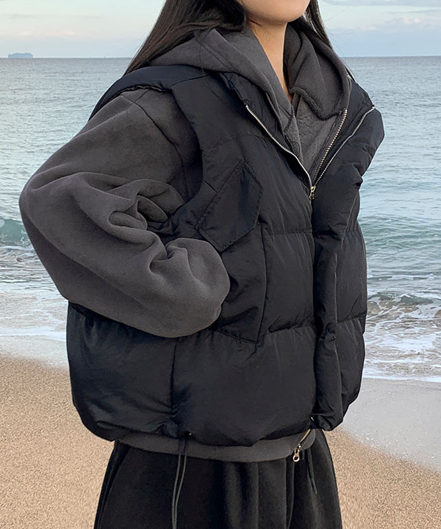 未使用級✨X-LARGE ダウンジャケット　ベスト　オーバーサイズ L カーキ 未使用級✨X-LARGE ダウンジャケット ベスト オーバーサイズ L