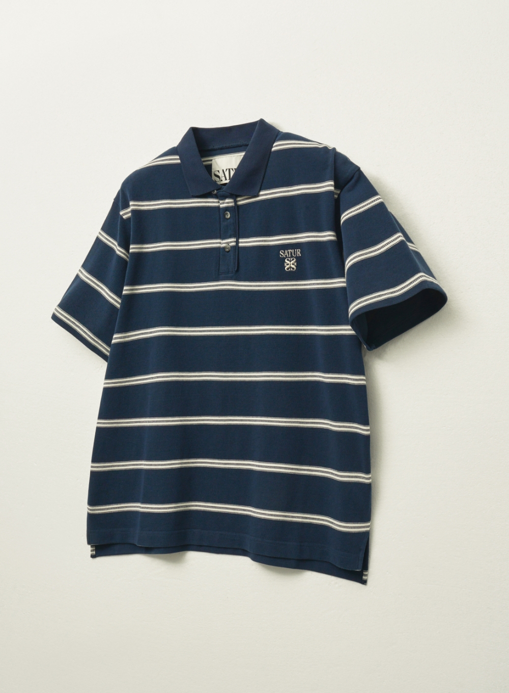 ポロシャツ SATUR Stripe Pique Polo T-Shirt 5FT1546 Stripe Pique Polo T-Shirt - Navy | ファッション通販サイト NUGU