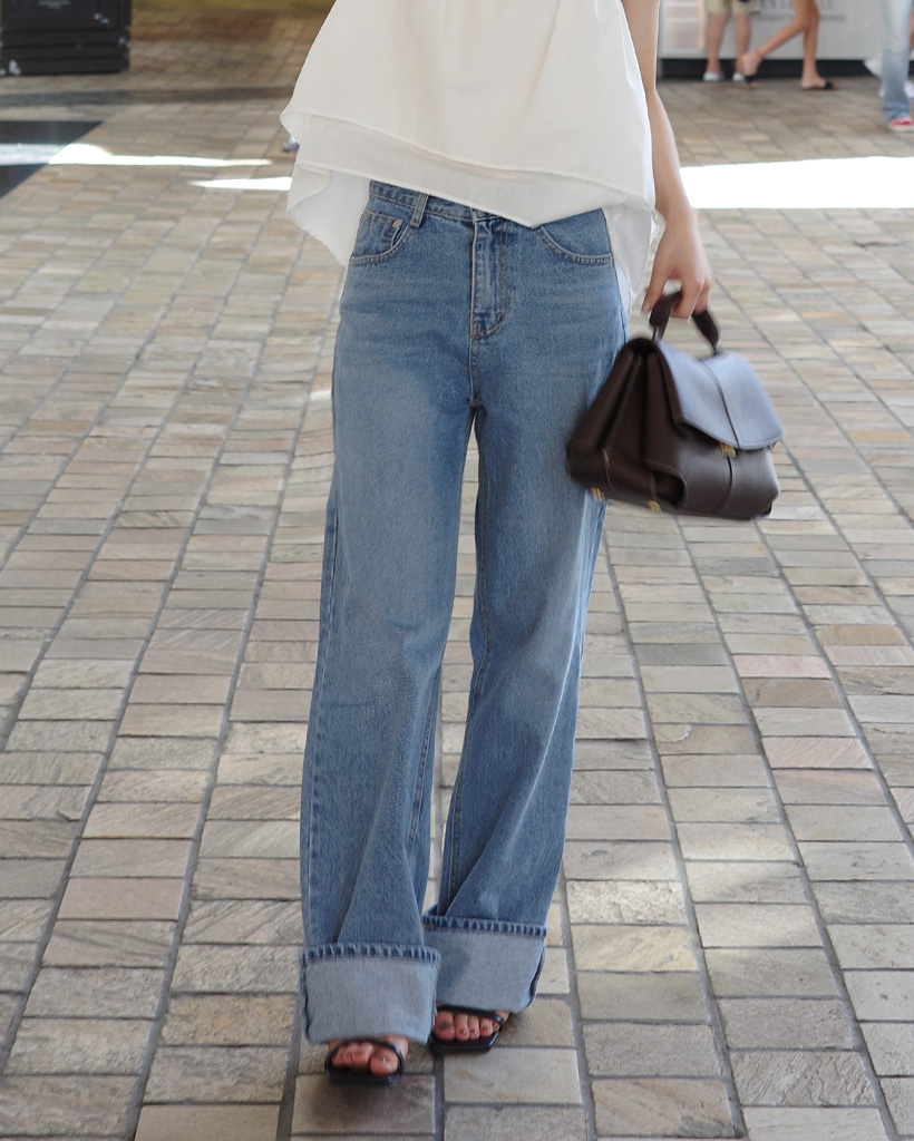 【  Jeans】スリムストレートデニム anuans ジーンズ デニム デニムパンツ Slim straight denim