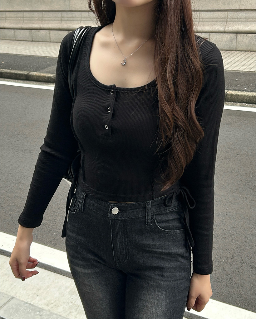 クロップドヘンリーネックトップス | ファッション通販サイト NUGU