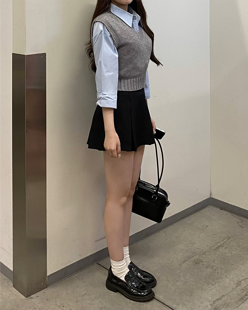 Vネック クロップド ニットベスト | ファッション通販サイト NUGU