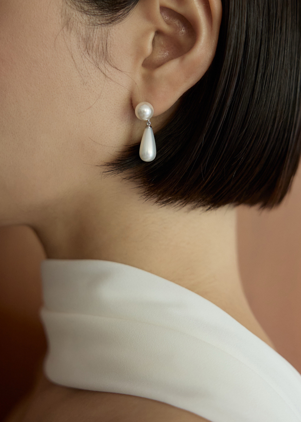 Classic Pearl Earring