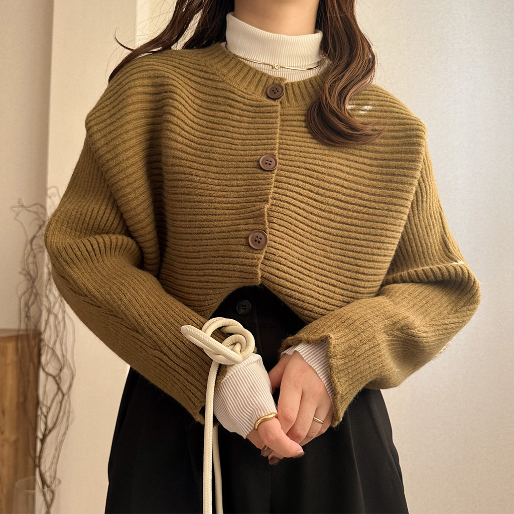 クロップドドルマンスリーブカーディガン