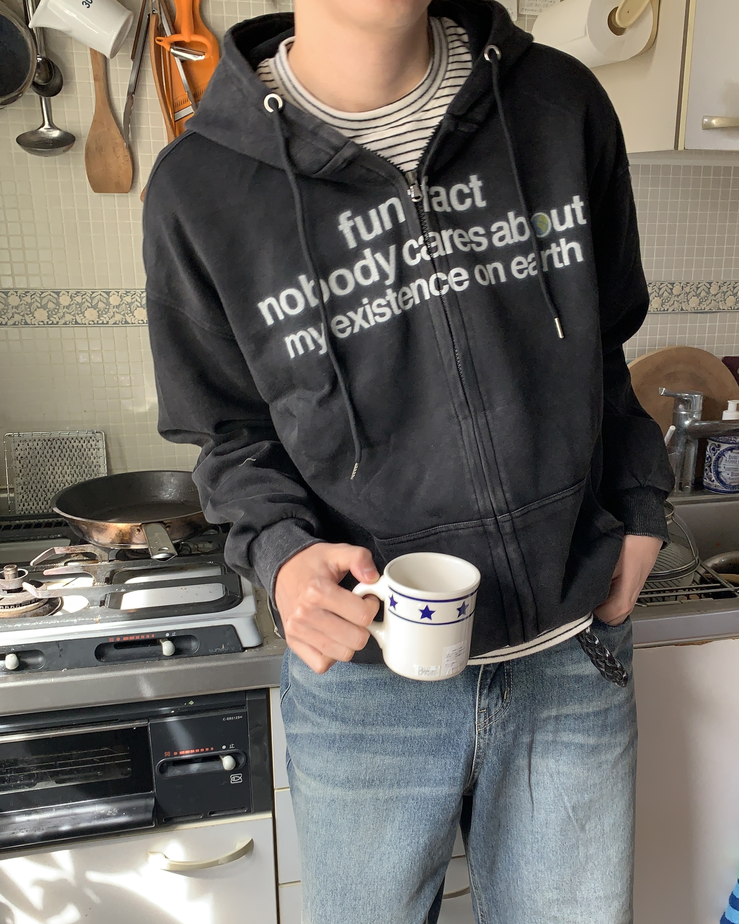 （ユニセックス）レタリングウォッシュパーカー