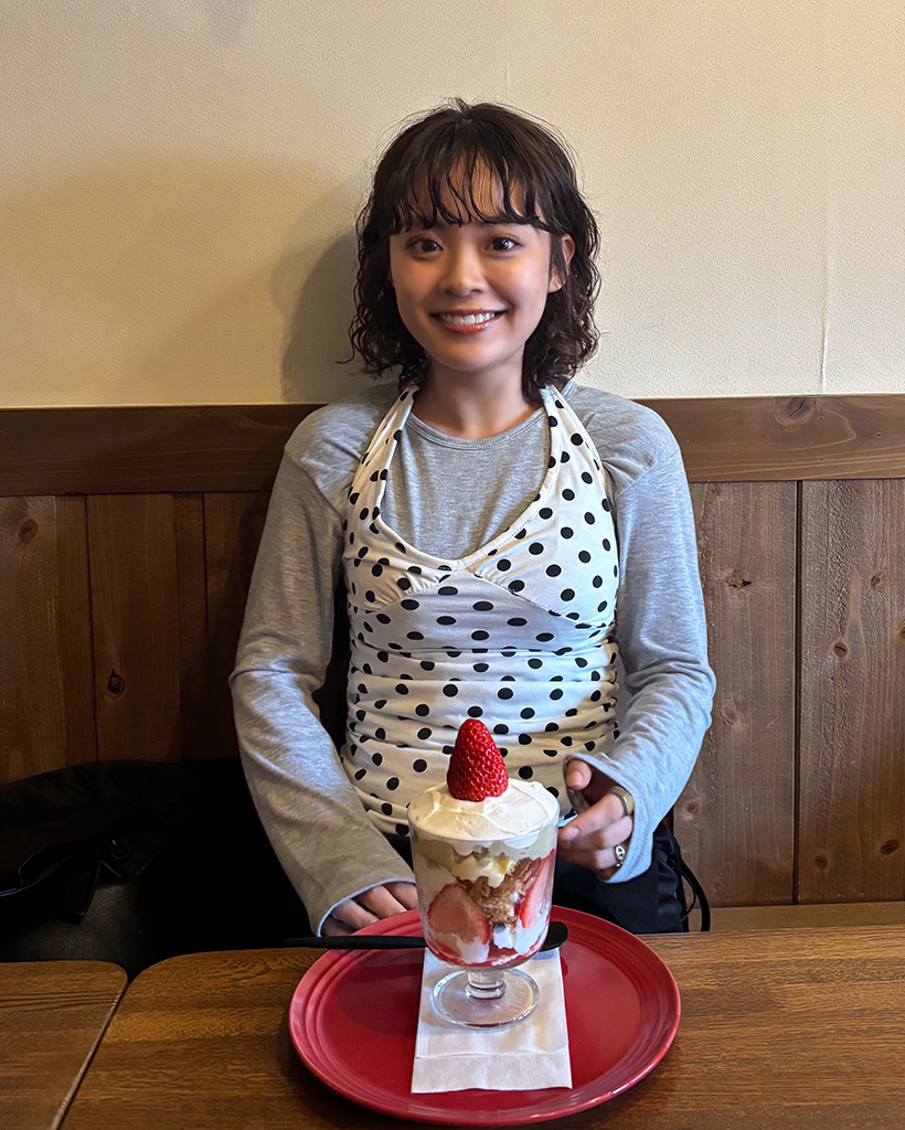 ドットホルターネックキャミソール