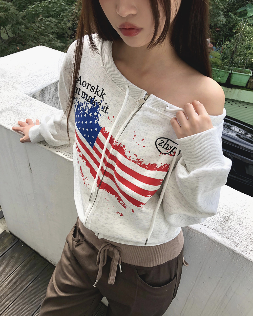 ストラップオフショルパーカー | ファッション通販サイト NUGU