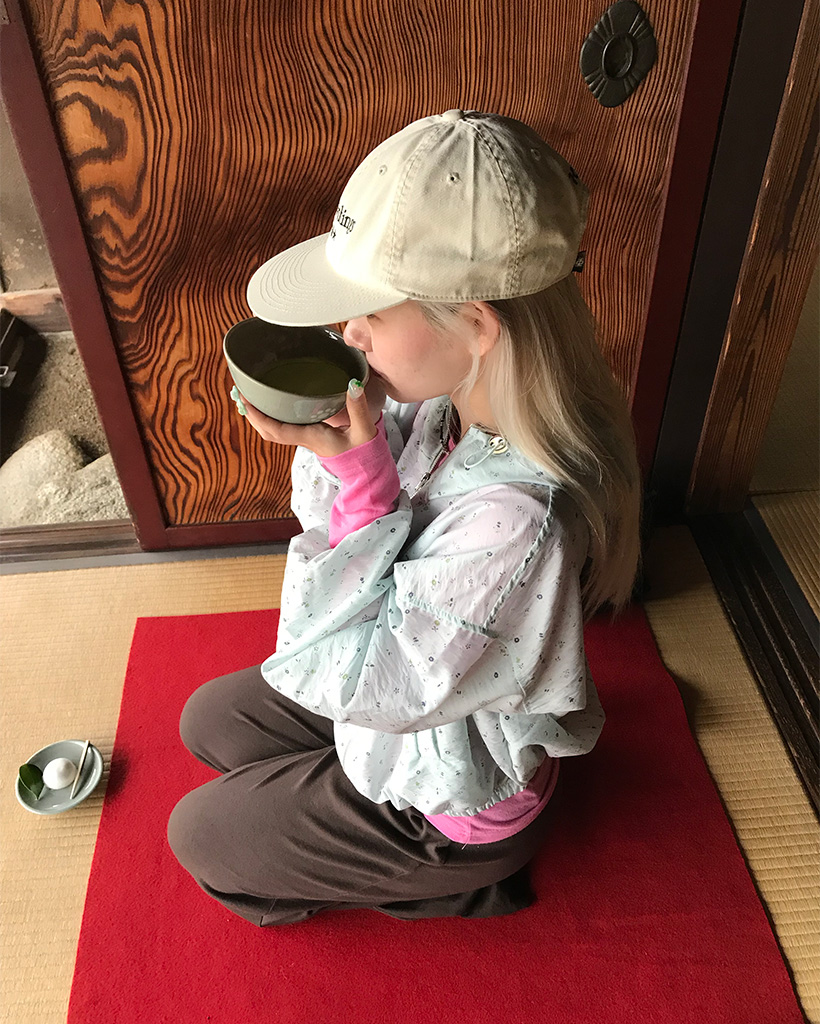 ウエストゴムボタンディテールスウェットパンツ