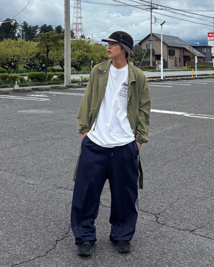 サイドラインテクノパンツ セール】サイドライン カーブ ナイロン風 テックパンツ（カーゴ