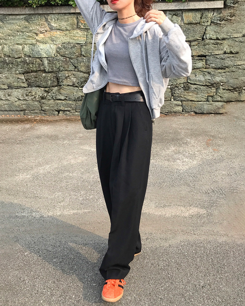 クロップド丈フードジップアップパーカー | ファッション通販