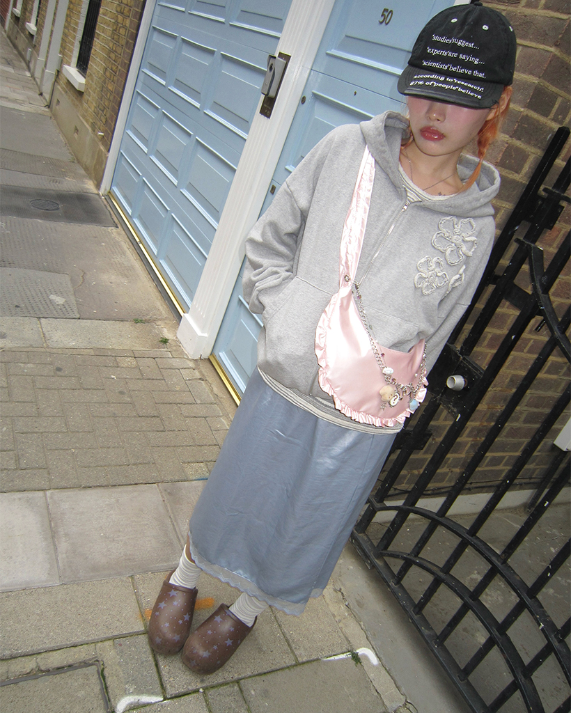 メルヘンレタリングダブルジップパー カー 紺色 nugu haku anji haku / ハク | ファッション通販サイト NUGU