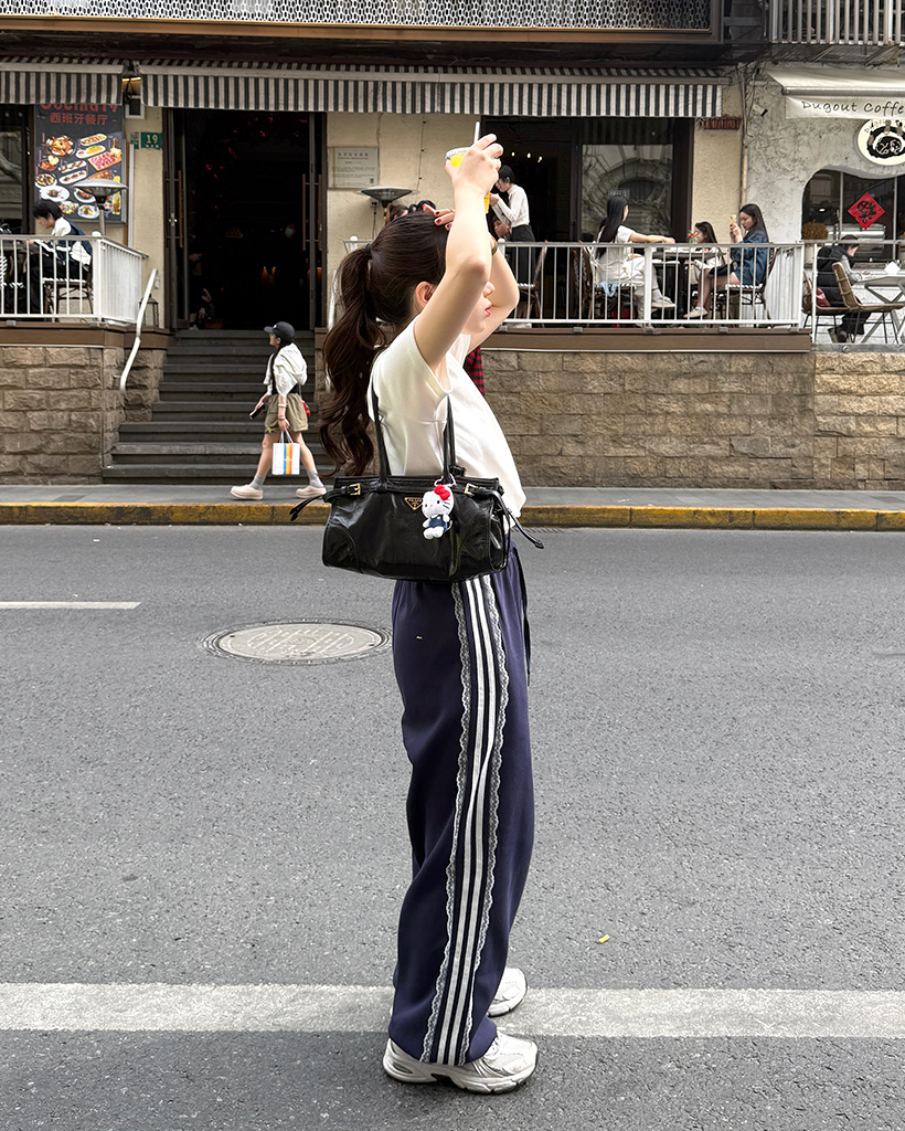 ！！ご予約品！！グレー　パンツ　ラインパンツ　レース　ストレッチ　レディース サイドライン パンツ レディース[品番：PENA0017071