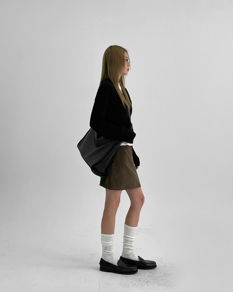 ORIGINAL] Vネックニット (ウール50％) | ファッション通販サイト NUGU