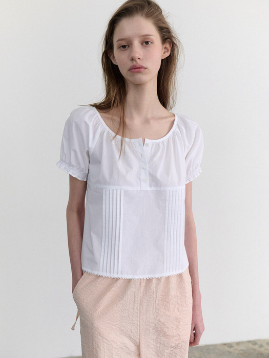 Move balloon sleeve blouse (white)