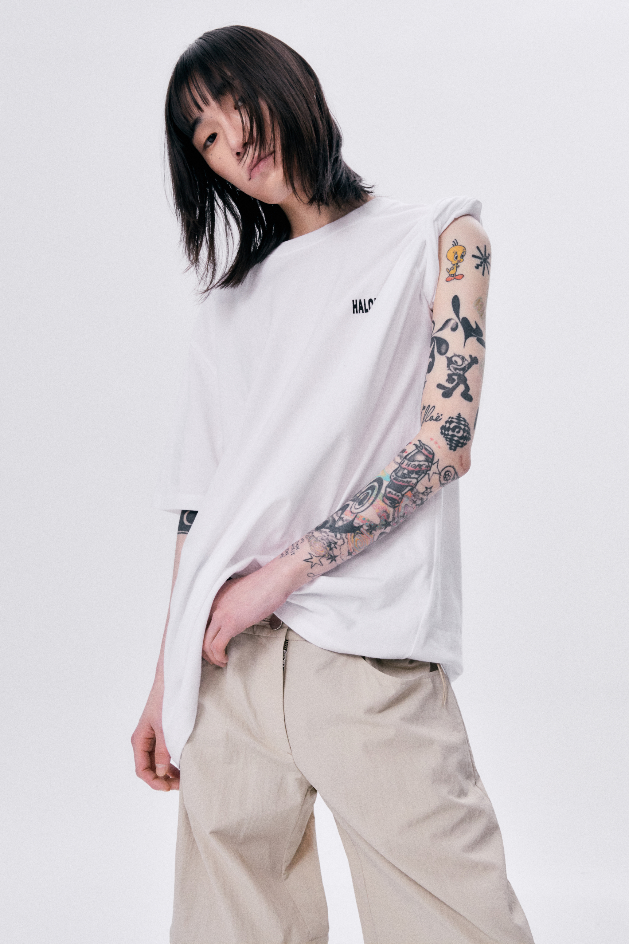 【最終値下】ミューラルDipsacus shirt ホワイト HALOMINIUM] WAVE BACK YOKE OVERSIZED TEE - WHITE