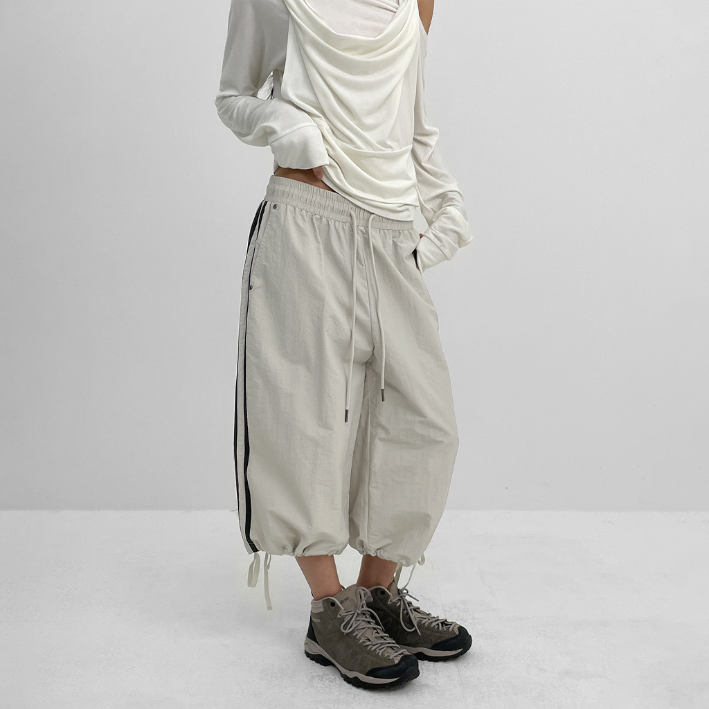 サイドラインナイロンバミューダパンツ