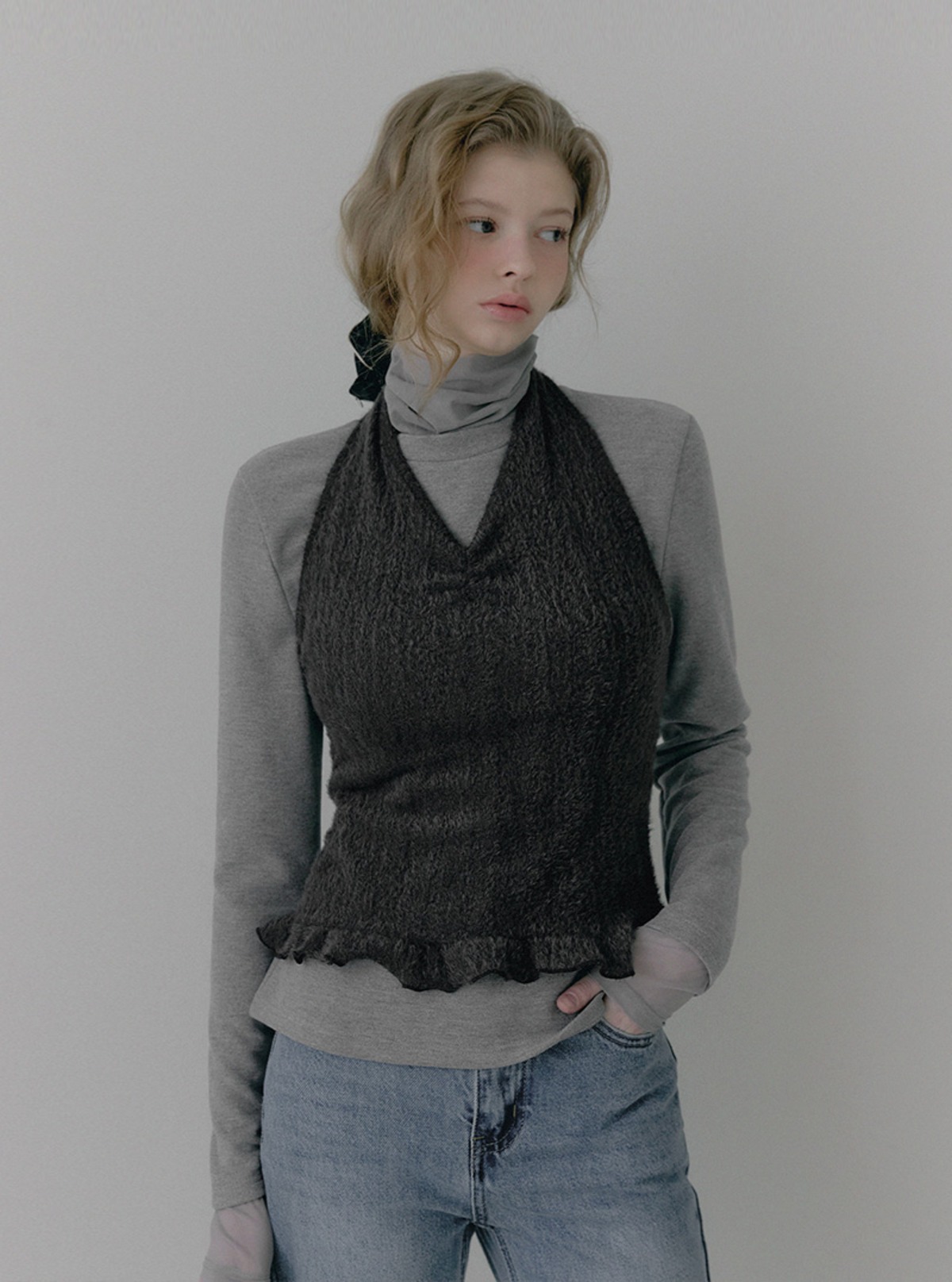 Hiddle Boucle Halter Frill Bustier