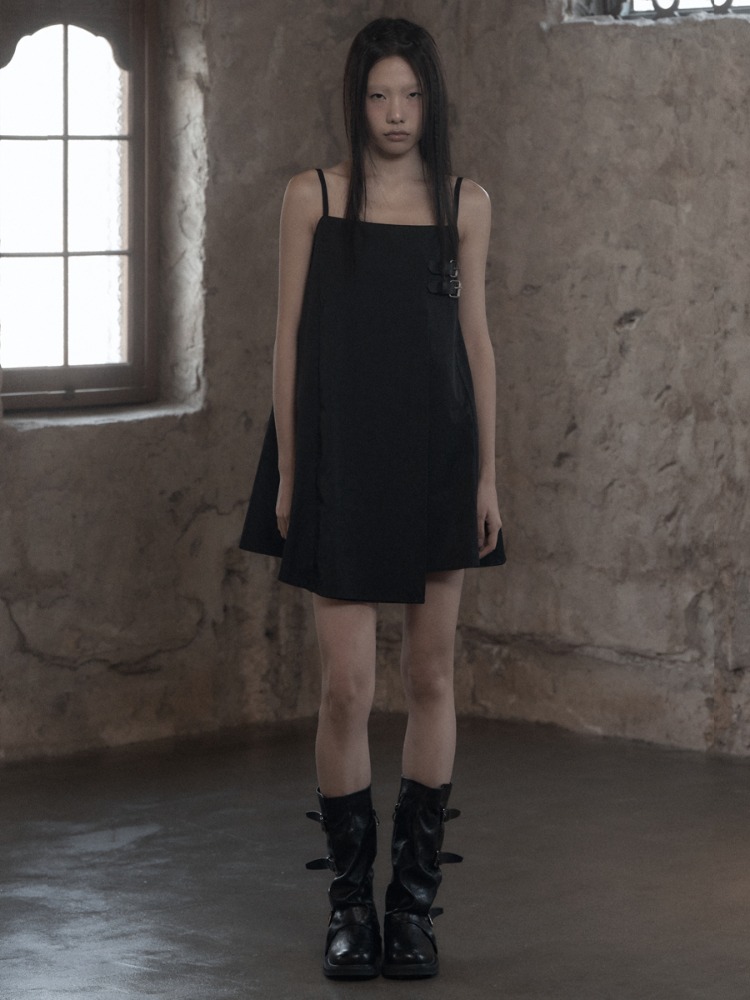 [mnem] Buckle Nylon Midi Dress (black)