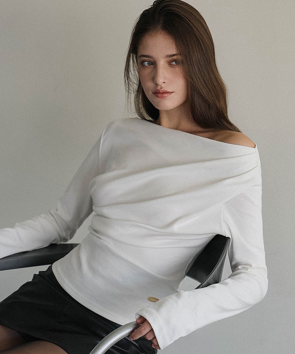 One Off-shoulder Sleeve [Ivory]