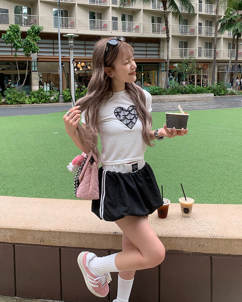 ハートプリントクロップドTシャツ | ファッション通販サイト NUGU