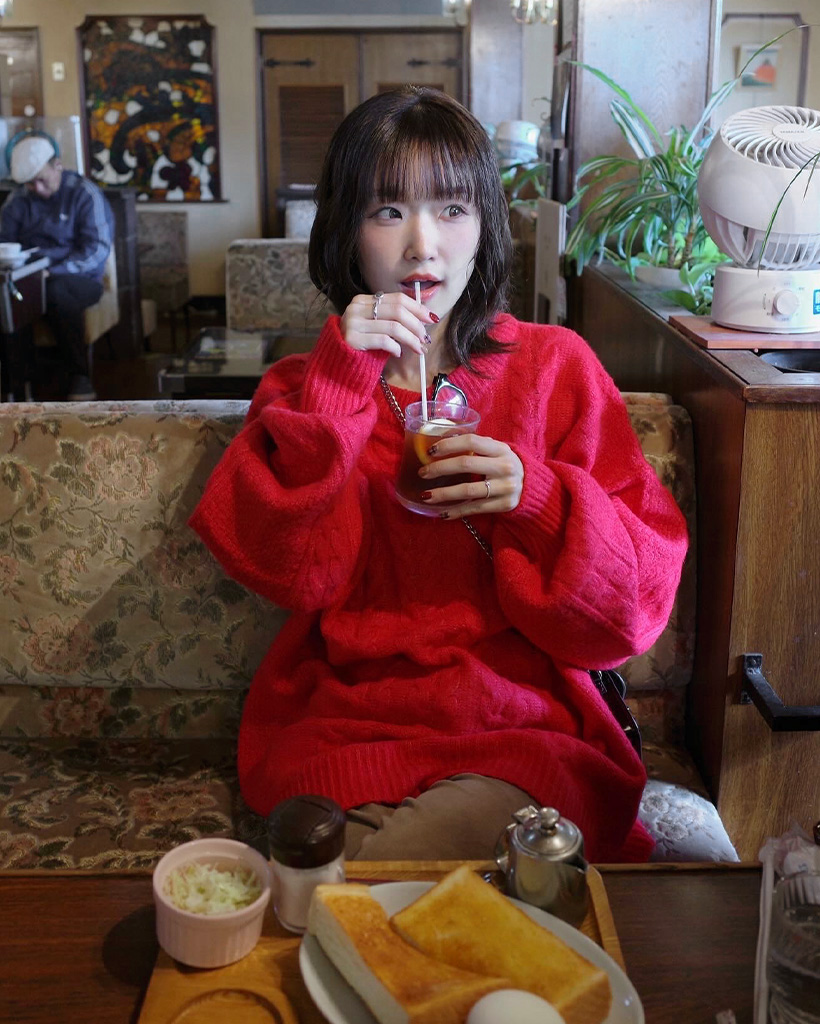 オーバーフィットケーブルロングニット