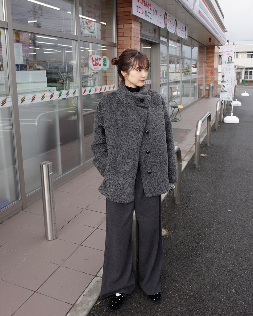 ハーフネックボアジャケット