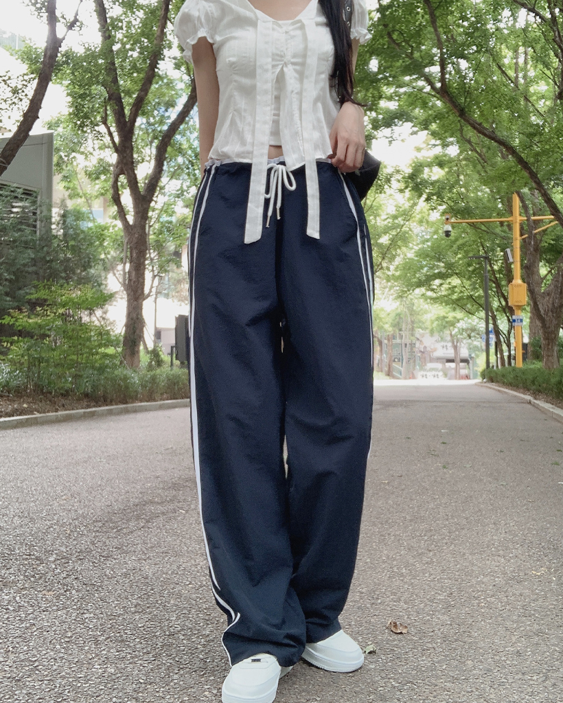 ナイロントラックナイロンローライズパンツ | ファッション通販サイト NUGU