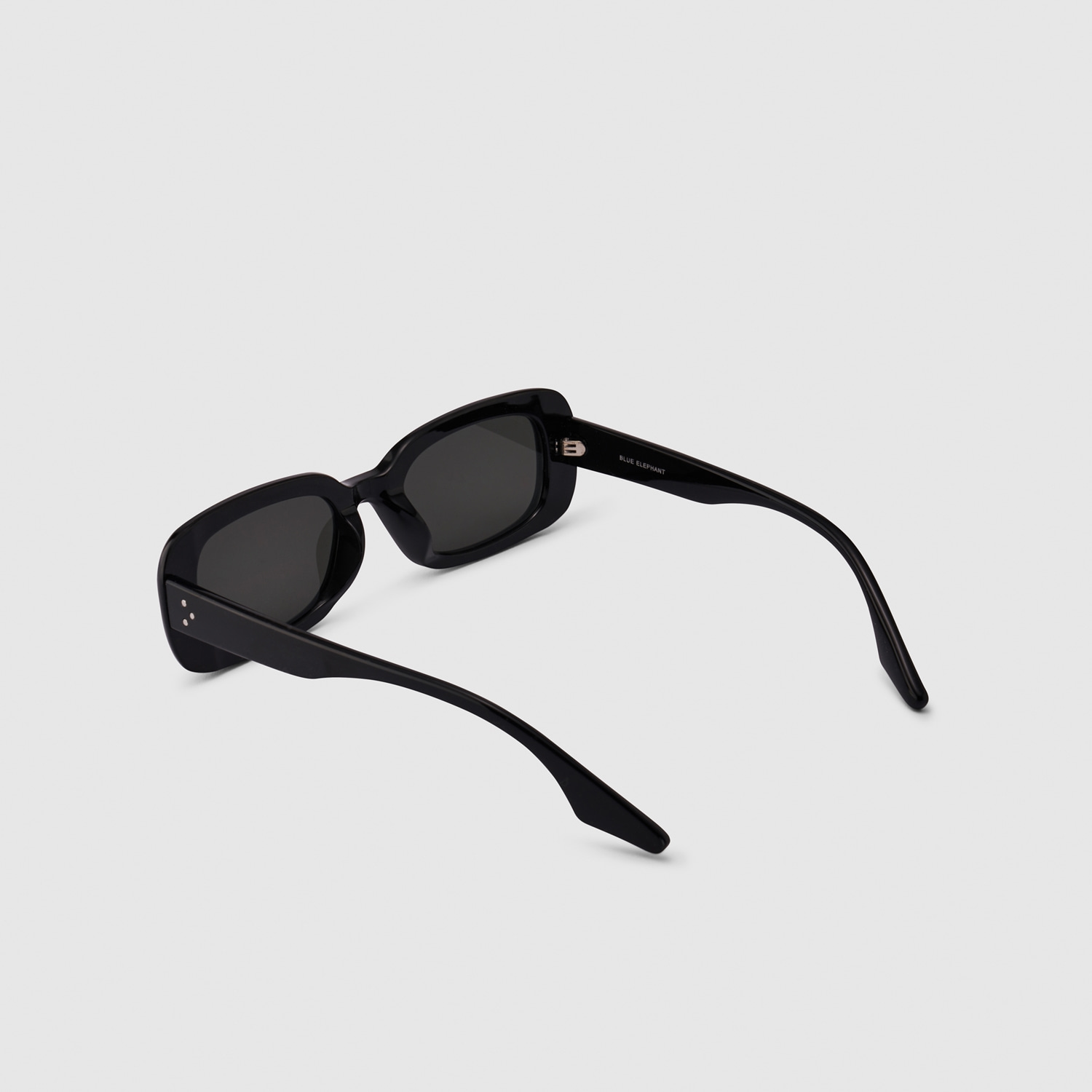 VISION black | ファッション通販サイト NUGU
