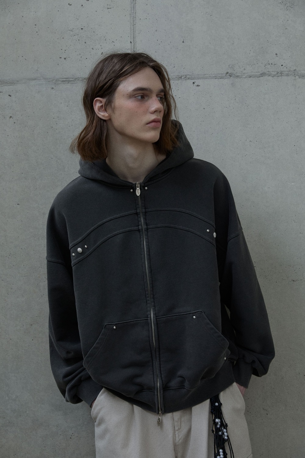 Pigment Stud Hood Zip-Up | ファッション通販サイト NUGU