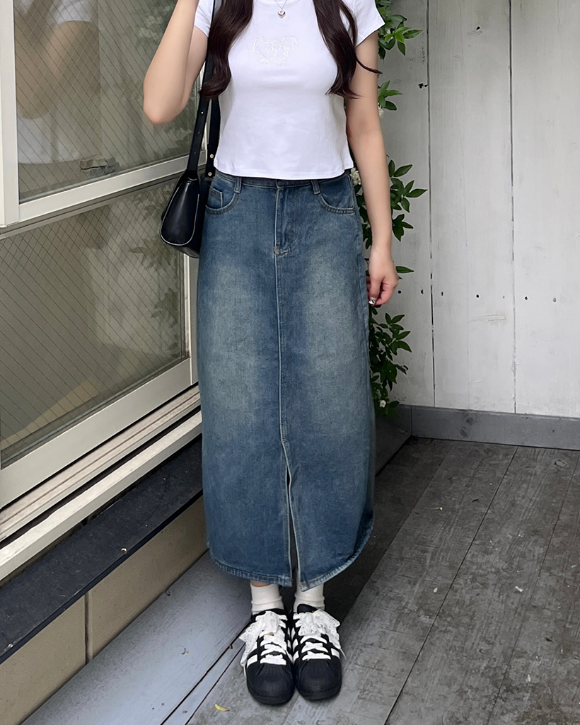 Needles デニムロングスカート Needles(ニードルズ) の新作デニムスカート、大人気のサボ