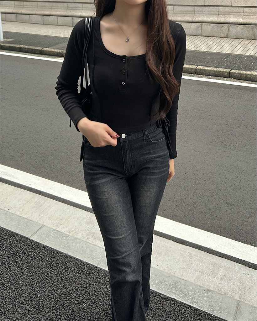 クロップドヘンリーネックトップス | ファッション通販サイト NUGU