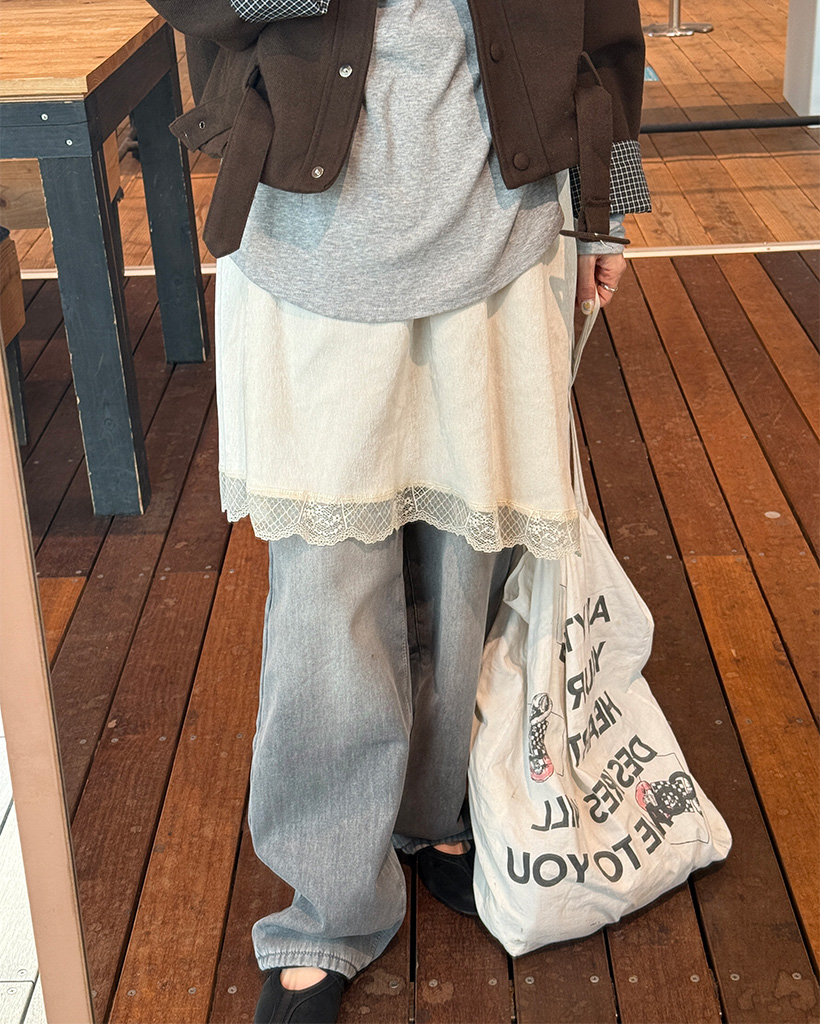 アンバランスレースミディスカート