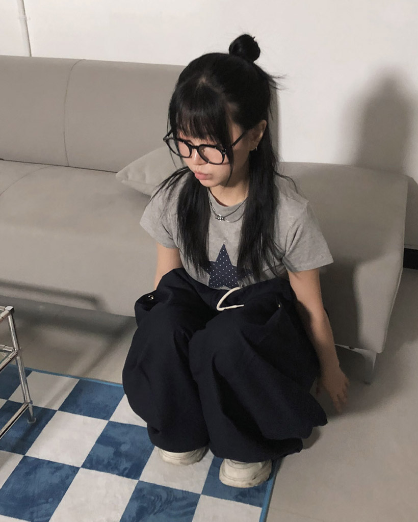 ドットスターステッチクロップド半袖Tシャツ | ファッション通販サイト