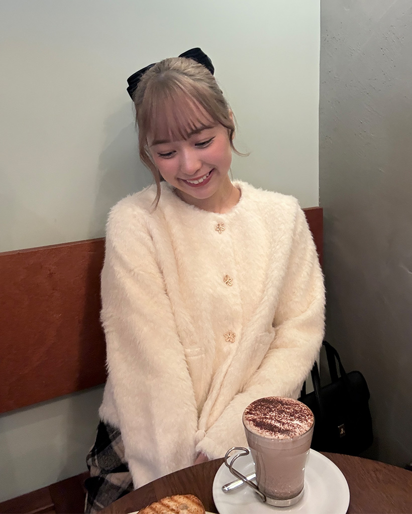 フラワーボタンポイントアウトポケットジャケット