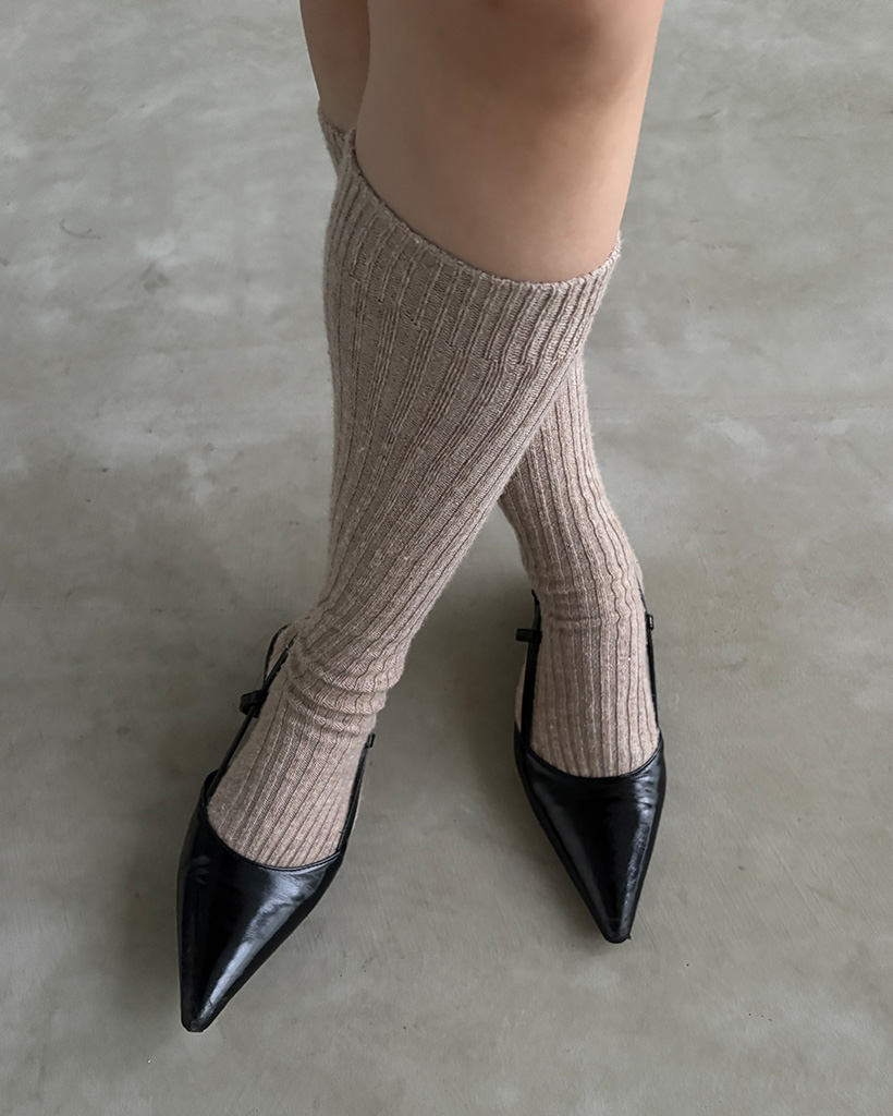 カシミヤニーハイソックス | ファッション通販サイト NUGU