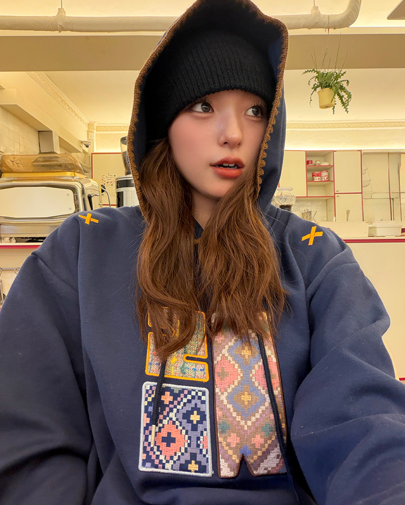 エスニックパッチフーディー