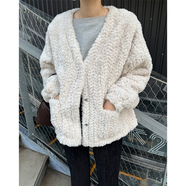 Vネックファージャケット | ファッション通販サイト NUGU