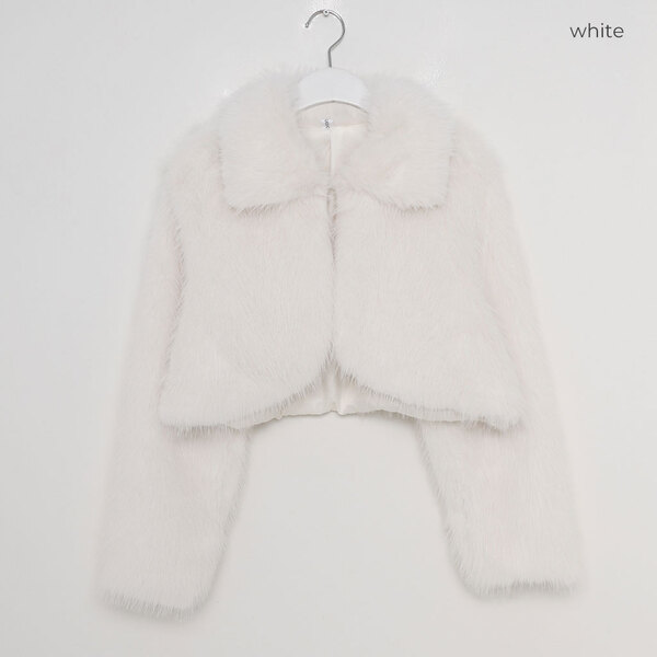 ベージュファークロップドジャケット ストラップファージャケット | ファッション通販サイト NUGU