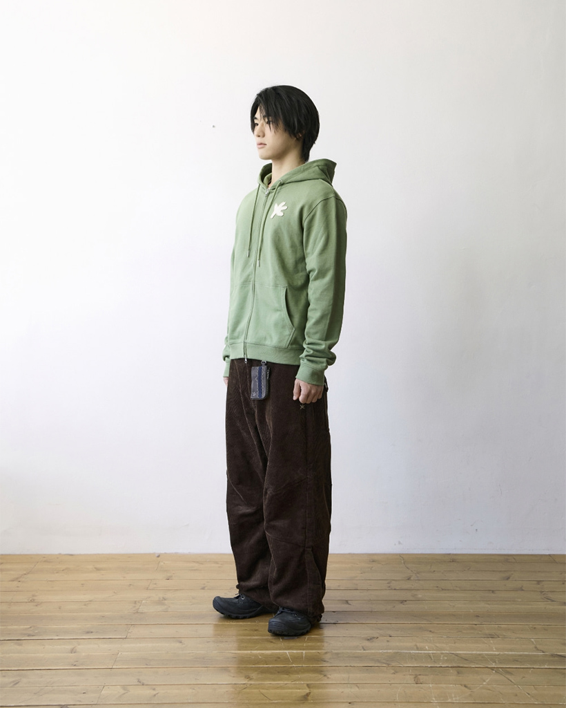 TCM tcdmt hooded zip-up (green)