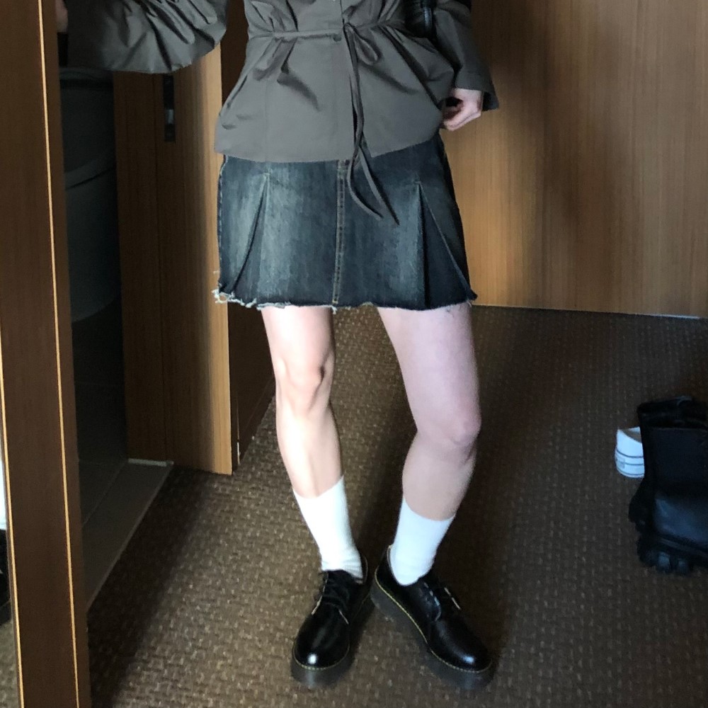 Burberry✨ カットソー（M）　デニムミニスカート（36）　セット　y2k Y2Kコーデならルーズソックスとの組み合わせがベスト◎ デニム