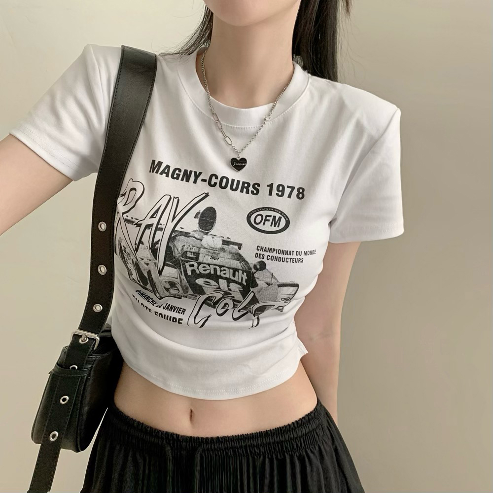 レタリングプリントサイドシャーリングクロップド半袖Tシャツ