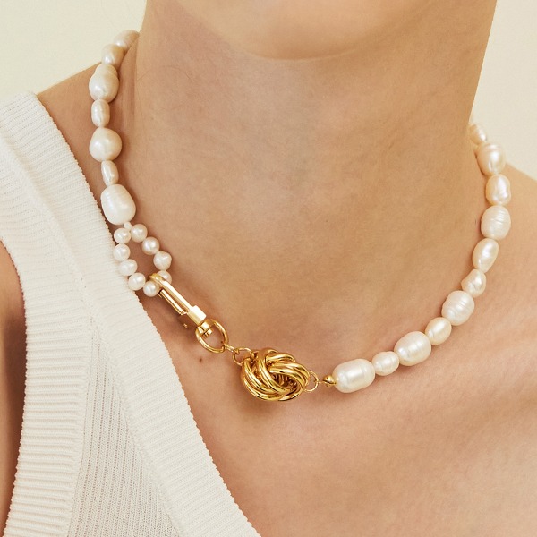 Catch Love Pearl Necklace VH24NNNE109M | ファッション通販