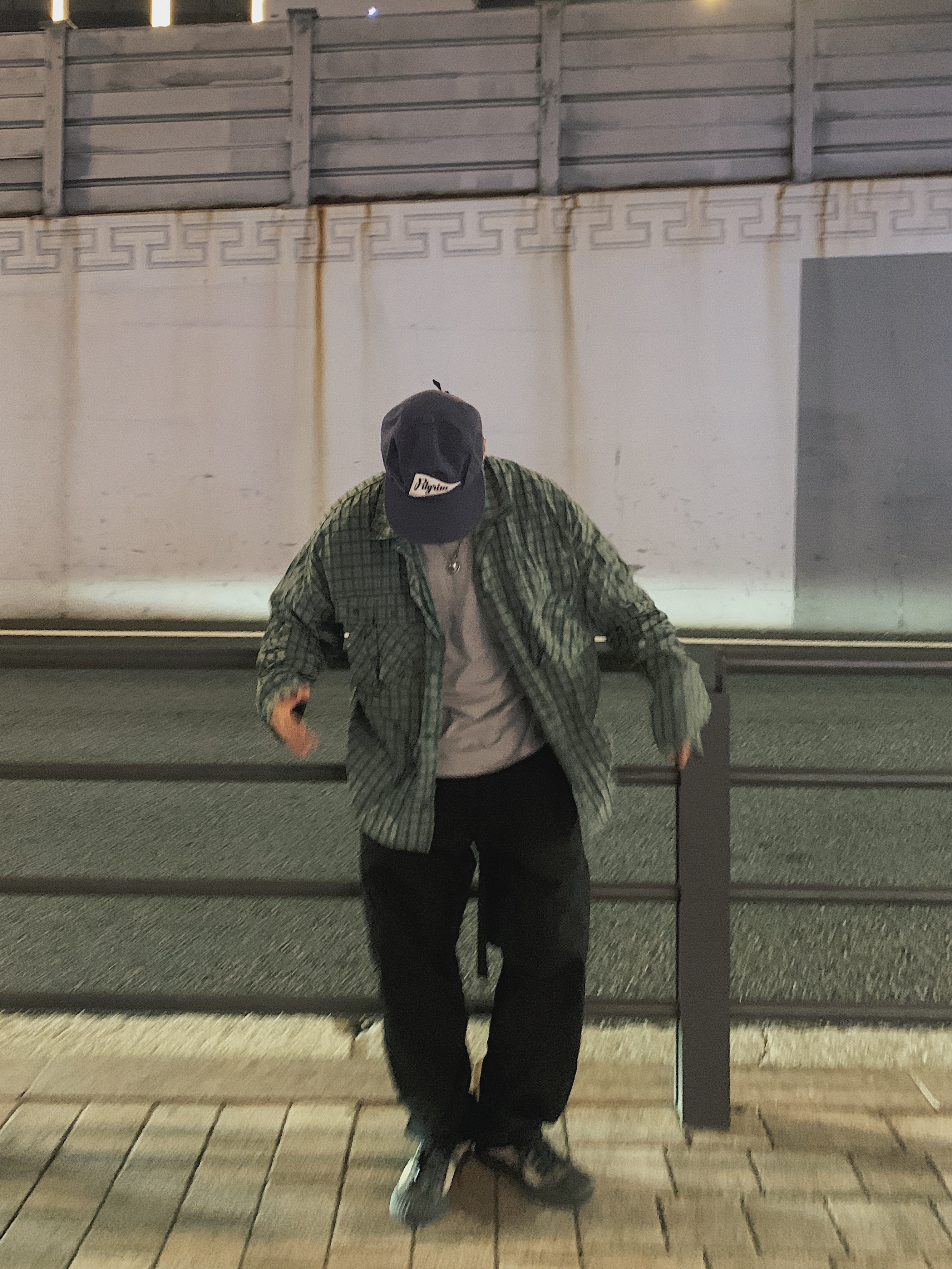 SOWBOW ナイロンシャツジャケット グレージュ サイズ3 SOWBOW ナイロンシャツジャケット グレージュ サイズ3 トップス
