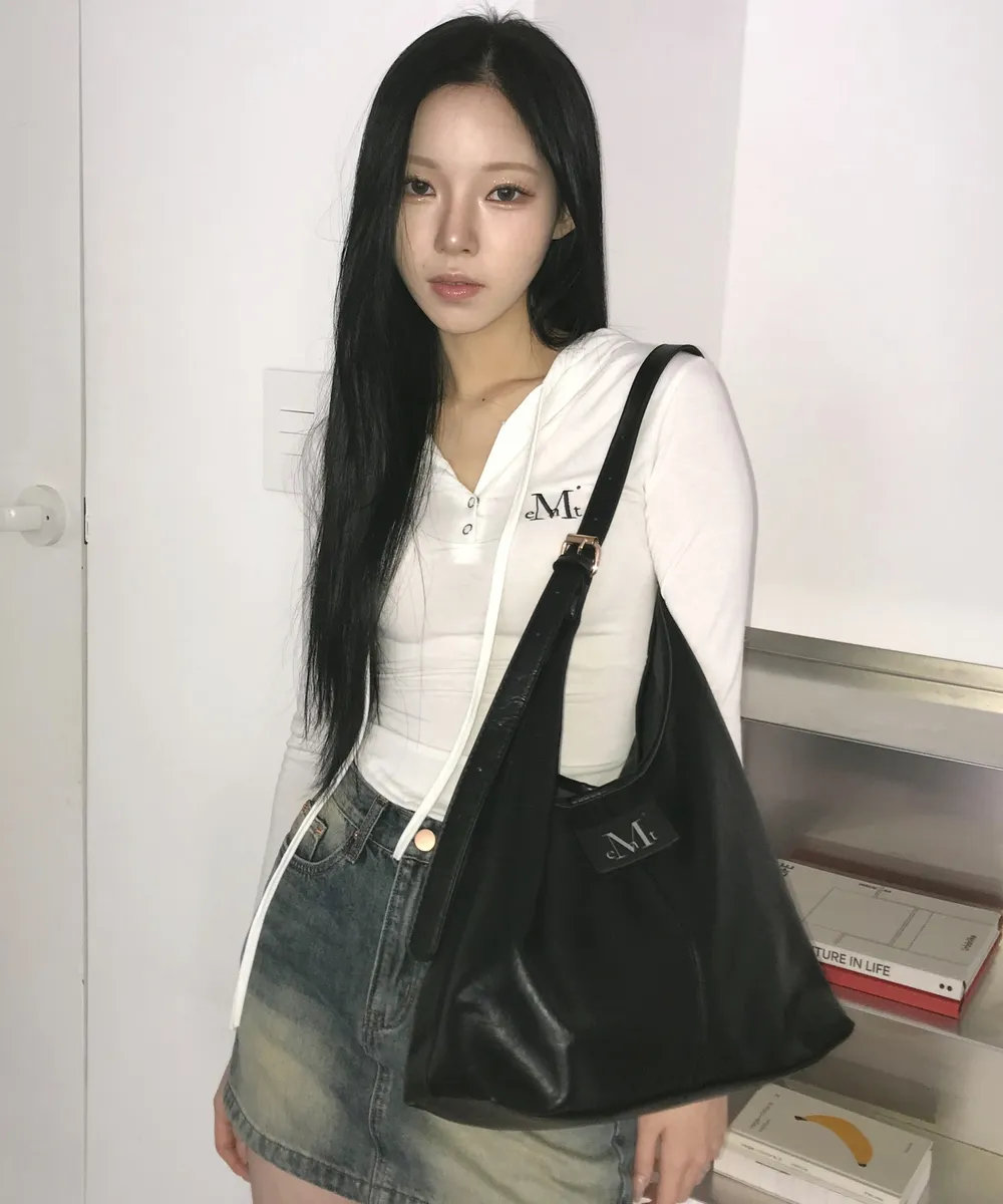 限定品！BTS✖️NUKAK ストリングクロスバッグ バッグ レディース - ブランド | ファッション通販サイト NUGU