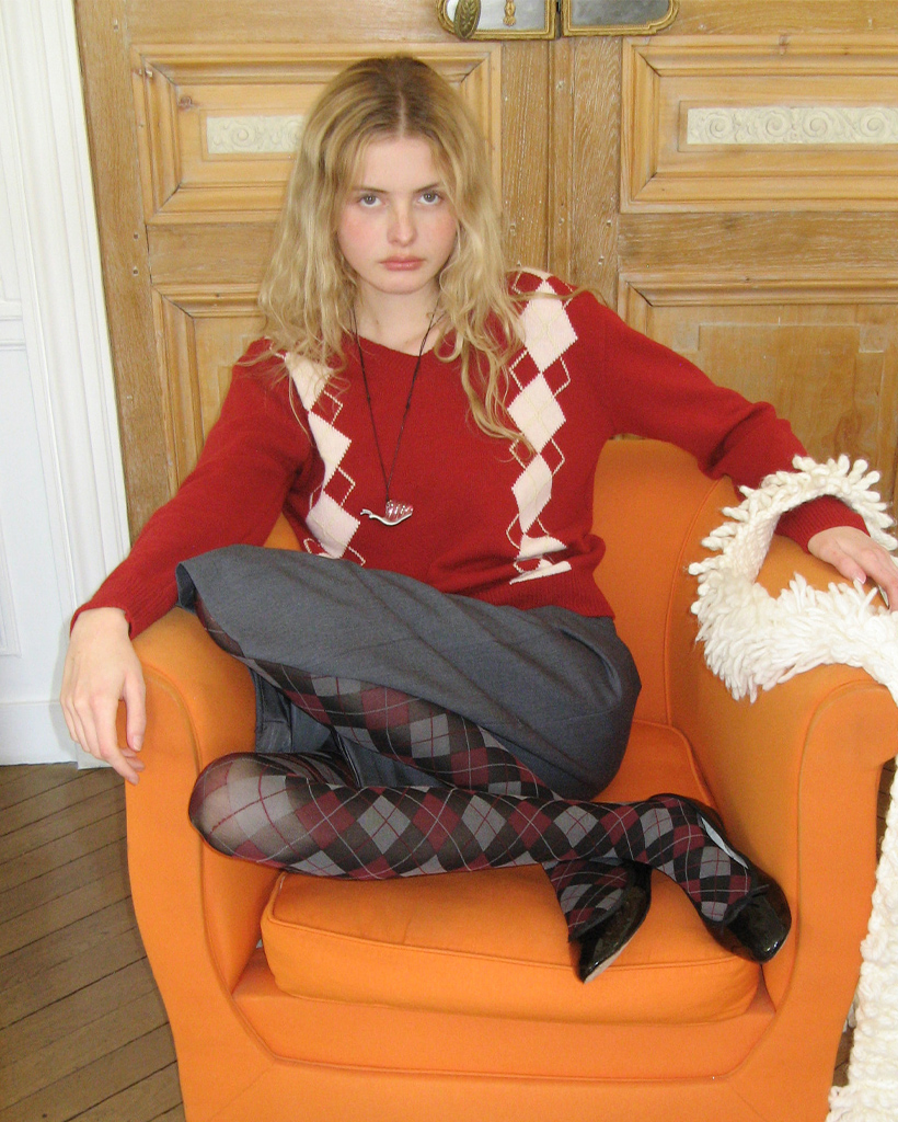 SN Twin Argyle V-neck Knit (Red)