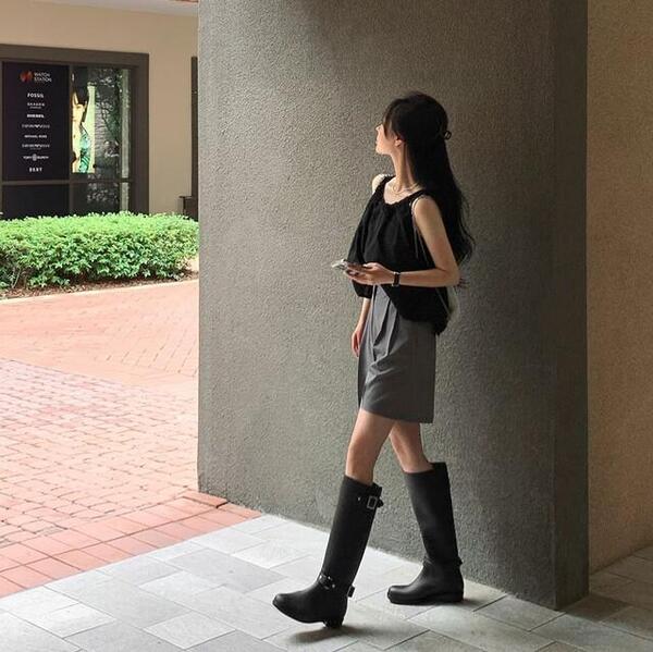 アイレットストライプノースリーブブラウス | ファッション通販サイト NUGU