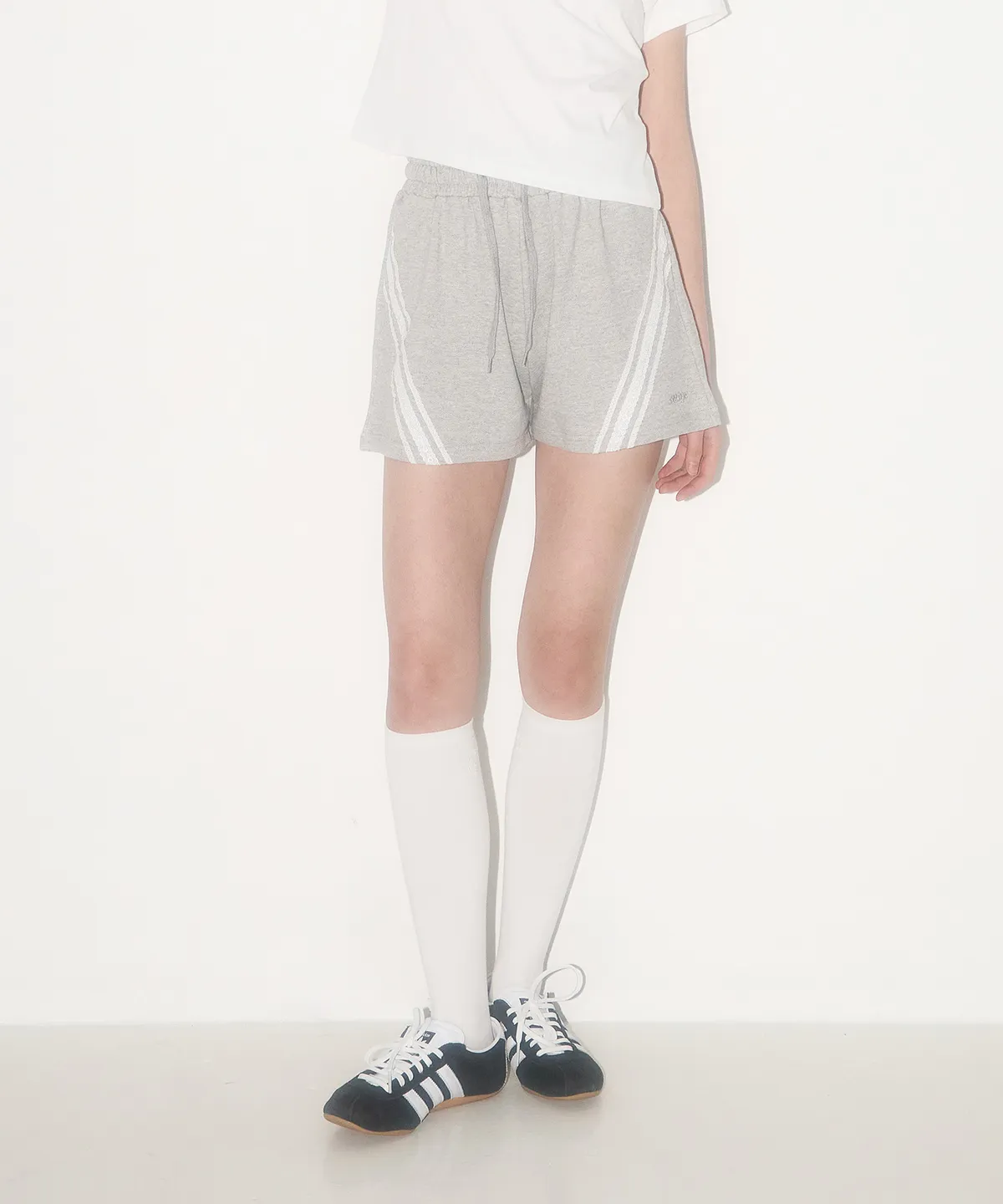 送料・関税込 ●ILLIGO●25SS LACE DOLPHIN TRACK SHORTS ILLIGO] Lace Dolphin Track Shorts Black – SellerWork