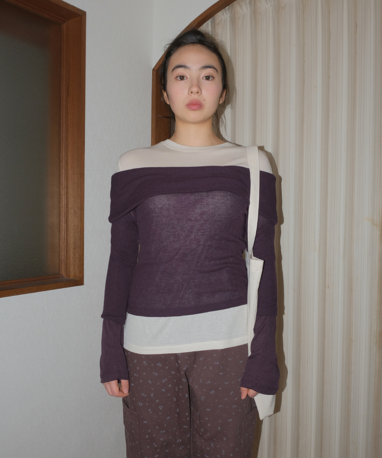 OFF-SHOULDER T-SHIRT GRAPE