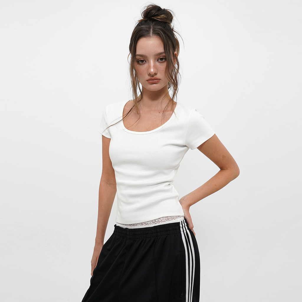 [B-BASIC] スリム Uネック 半袖Tシャツ (2SIZE)